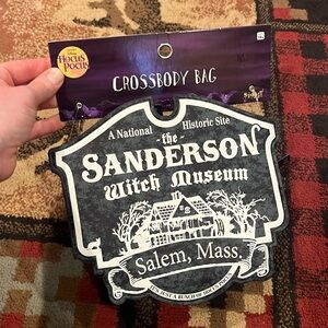 NWT spirit Halloween hocus pocus crossbody bag